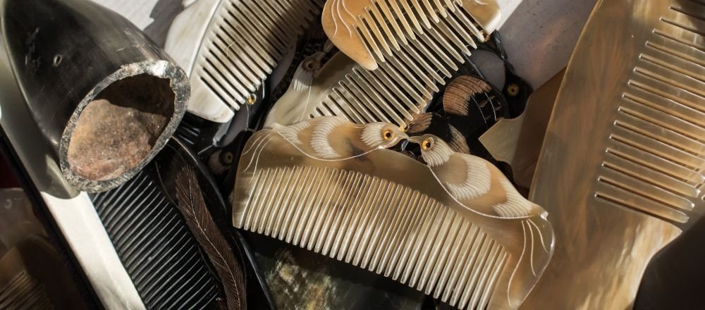 Why Choose Eco-Friendly Horn Combs? Benefits and Craftsmanship